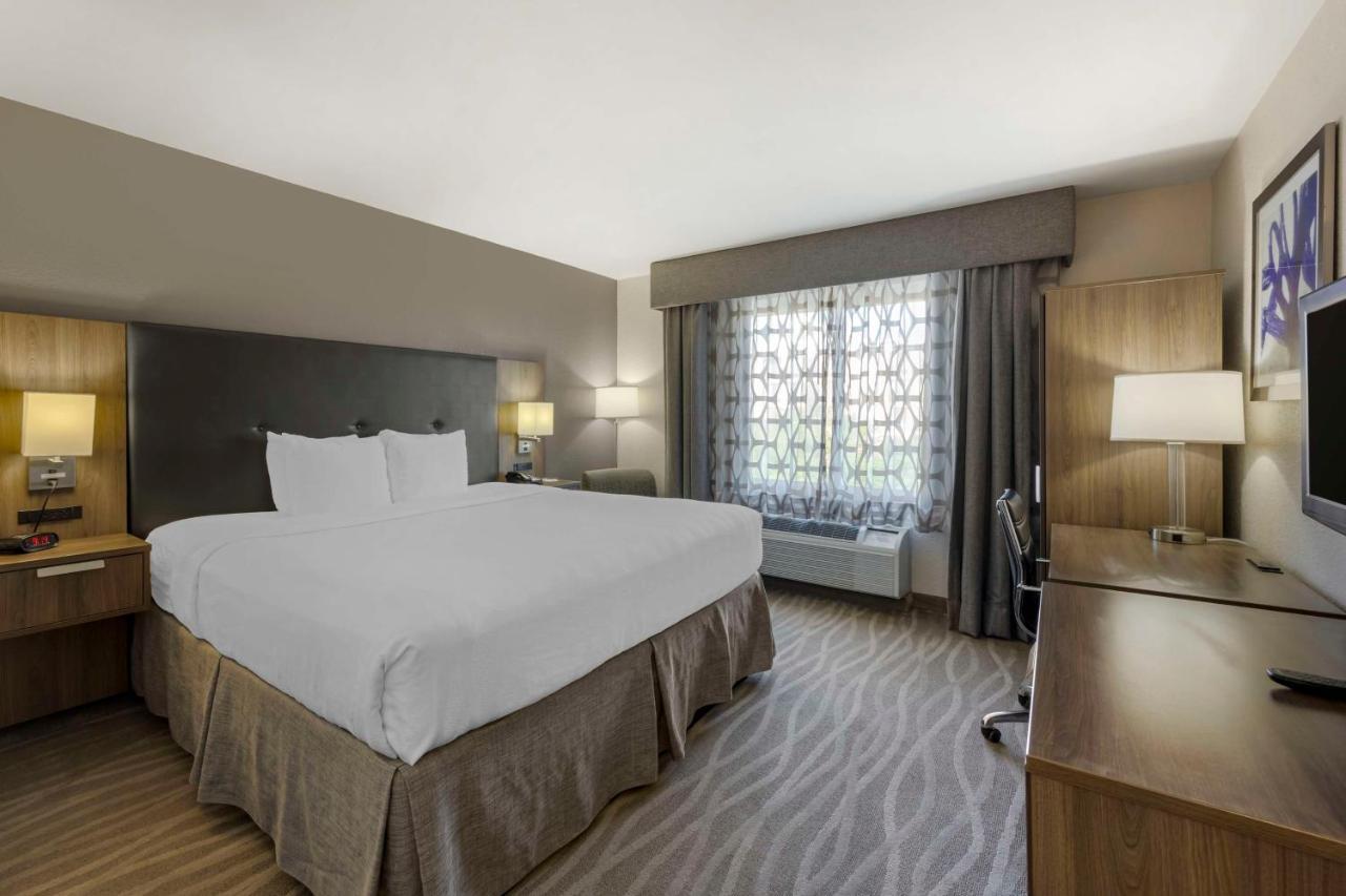 Best Western Plus Nashville Airport Hotel - Bna מראה חיצוני תמונה