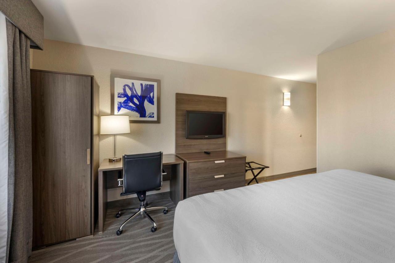 Best Western Plus Nashville Airport Hotel - Bna מראה חיצוני תמונה